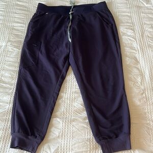 Dark purple figs scrub bottoms